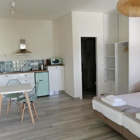 Villa Nena - Studio Suites Καλάμι Εξωτερικό φωτογραφία